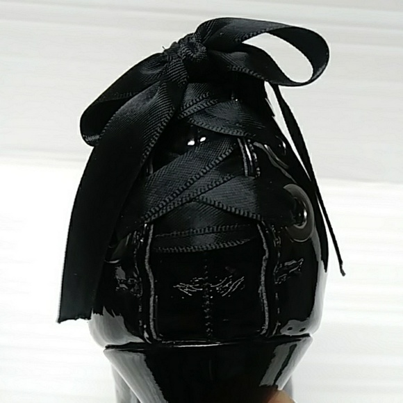 SOFIA VERGARA STILETTO HEELS - Picture 4 of 8